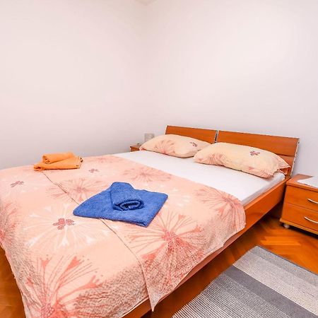 Ražanj Apartments Ema מראה חיצוני תמונה