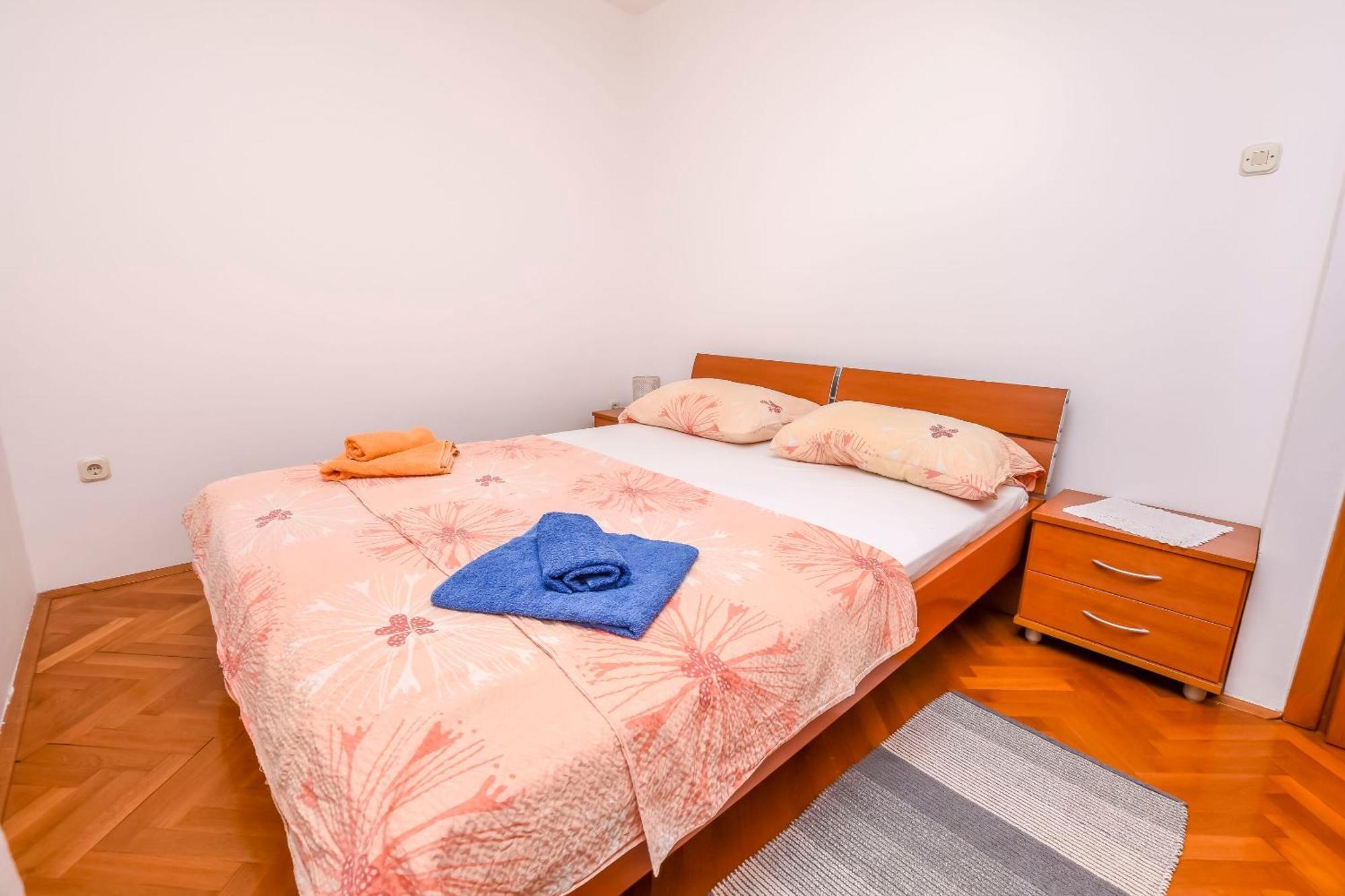 Ražanj Apartments Ema מראה חיצוני תמונה