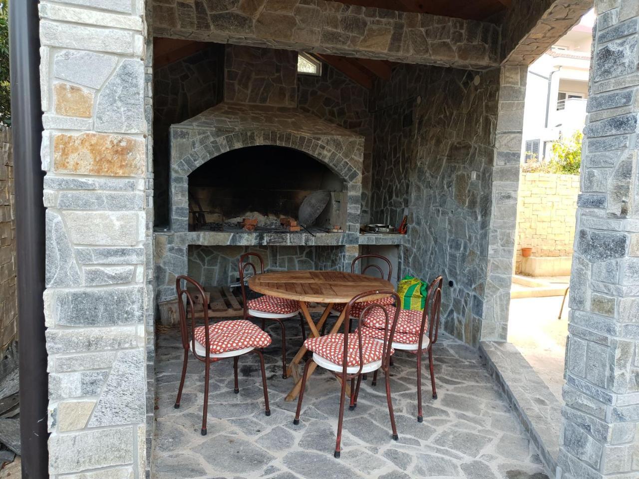 Ražanj Apartments Ema מראה חיצוני תמונה